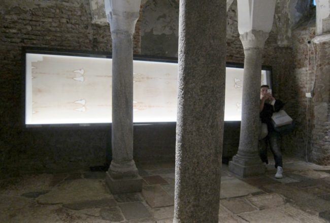 cripta san sepolcro milano