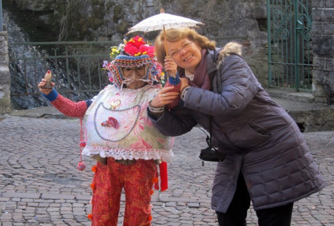 Al carnevale di Schignano con un piccolo Bell