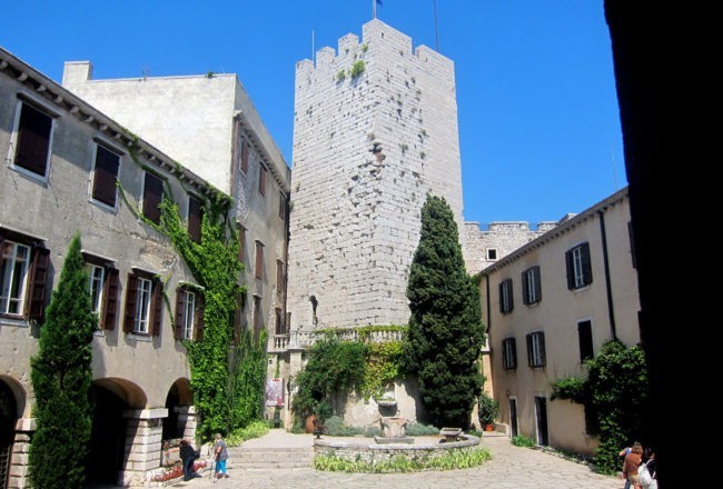 Duino il romantico castello di Rilke: torre antica