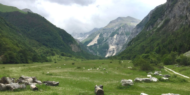 Foce di Montemonaco, uno dei "palchi" di RisorgiMarche. Img: www.risorgimarche.it