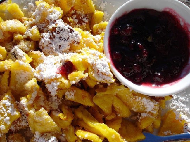 kaiserschmarren con marmellata di mirtilli