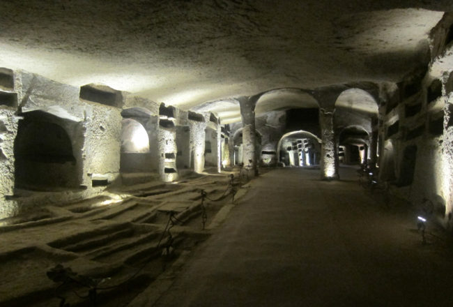 chiesa catacombe superiori san gennaro
