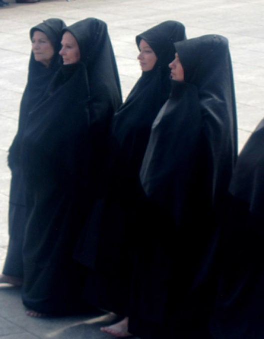 cavalcata sarda gruppo di donne in lutto