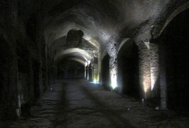 corridoi catacombe di san gennaro