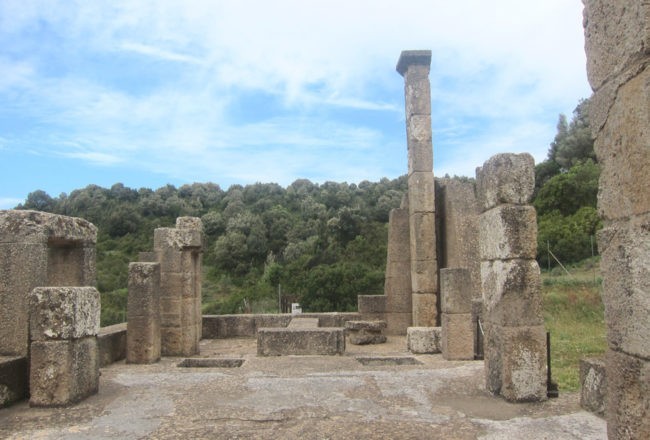 interno del tempio di Antas