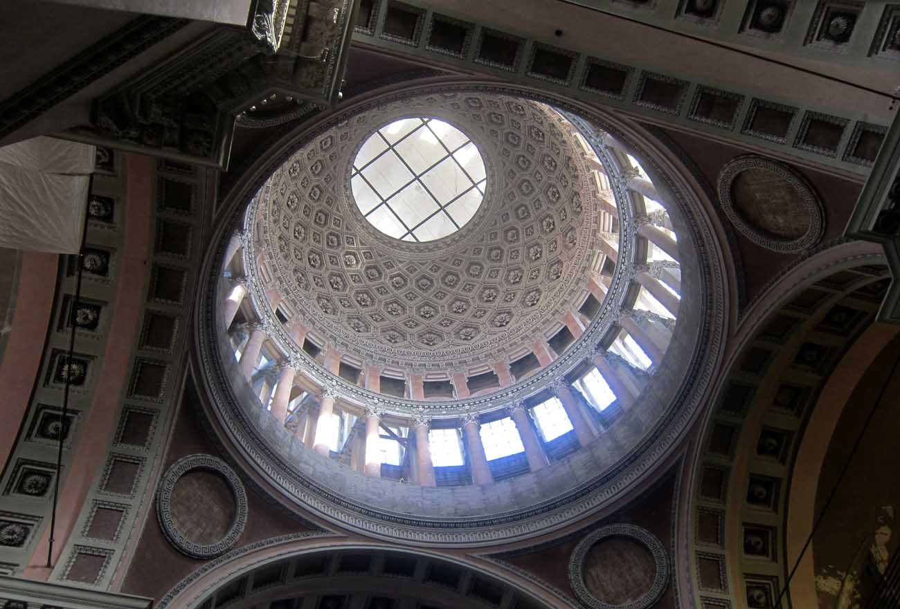 cupola-san-gaudenzio-interno