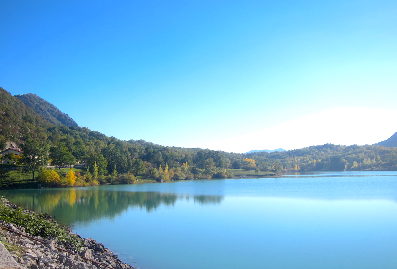 lago castel san vincenzo