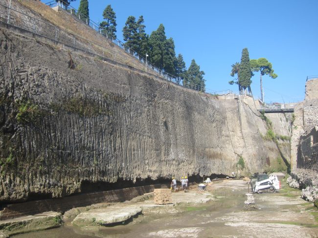 scavi ercolano profondità